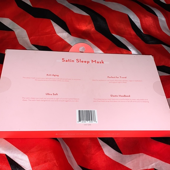Satin Sleep 💤 Mask - Picture 2 of 2